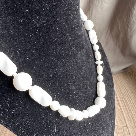 Glass Bead Necklace, Vintage 1960’s - Picture 4 of 6